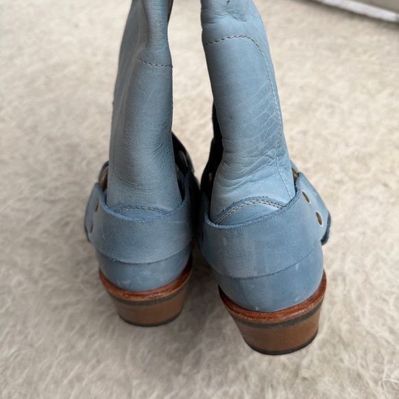 Super Rare Frye Sky-Blue Floral Cut Out Harness Boots – Size 7.5 - Picture 4 of 7
